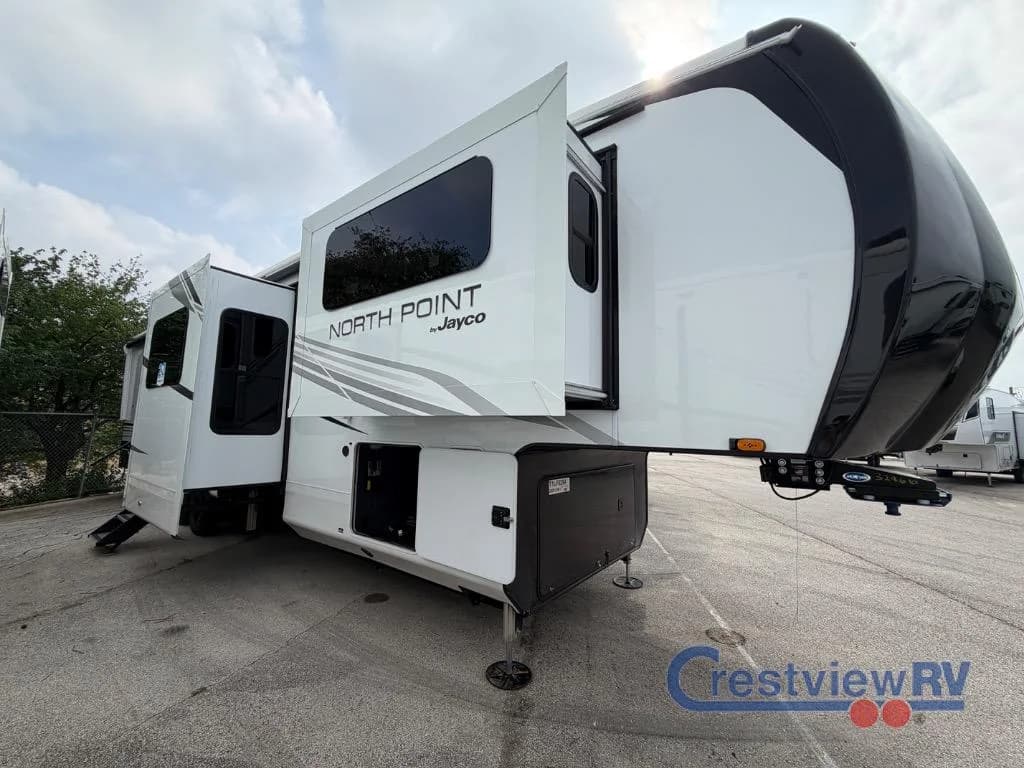 2026 Jayco North Point 382FLRB photo 3