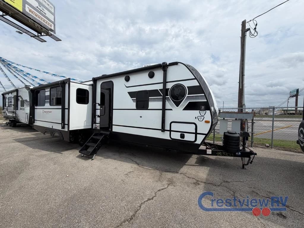 2026 Keystone RV Passport Super Lite 2870RL photo 3