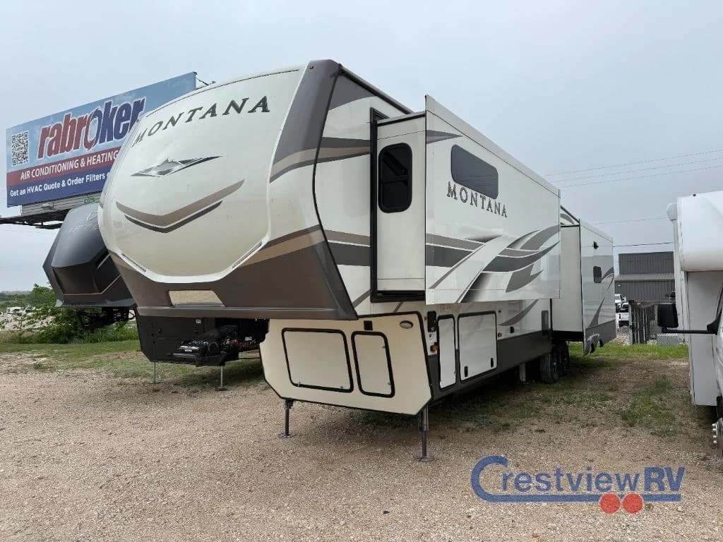 2020 Keystone Montana 3813MS photo 3