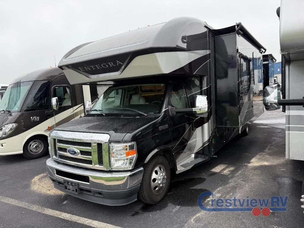 2022 Entegra Coach Esteem 29V photo 3