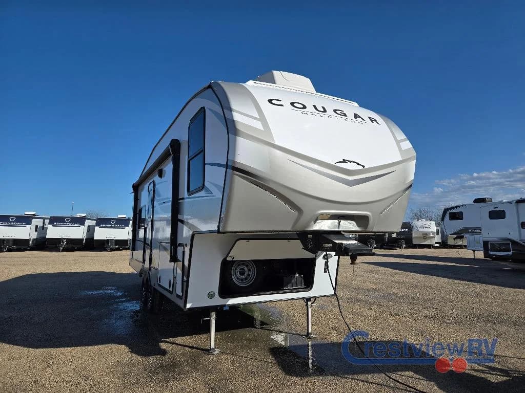 2024 Keystone Cougar Half-Ton 23MLE photo 3