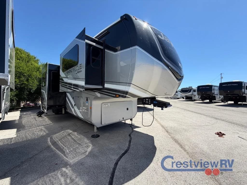 2026 Jayco Pinnacle 39FLOK photo 3