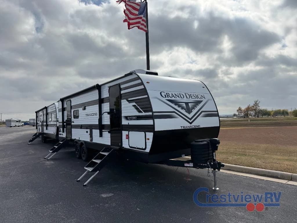 2026 Grand Design Transcend 265BHT photo 3
