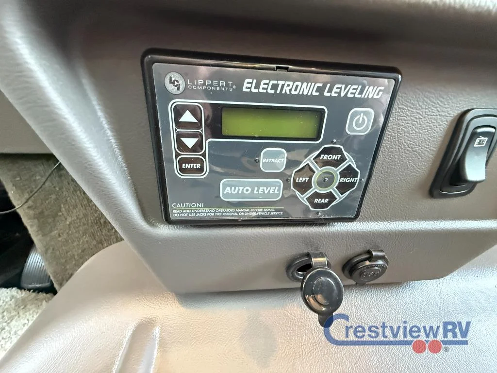 2026 Winnebago Sunstar 29V photo 23