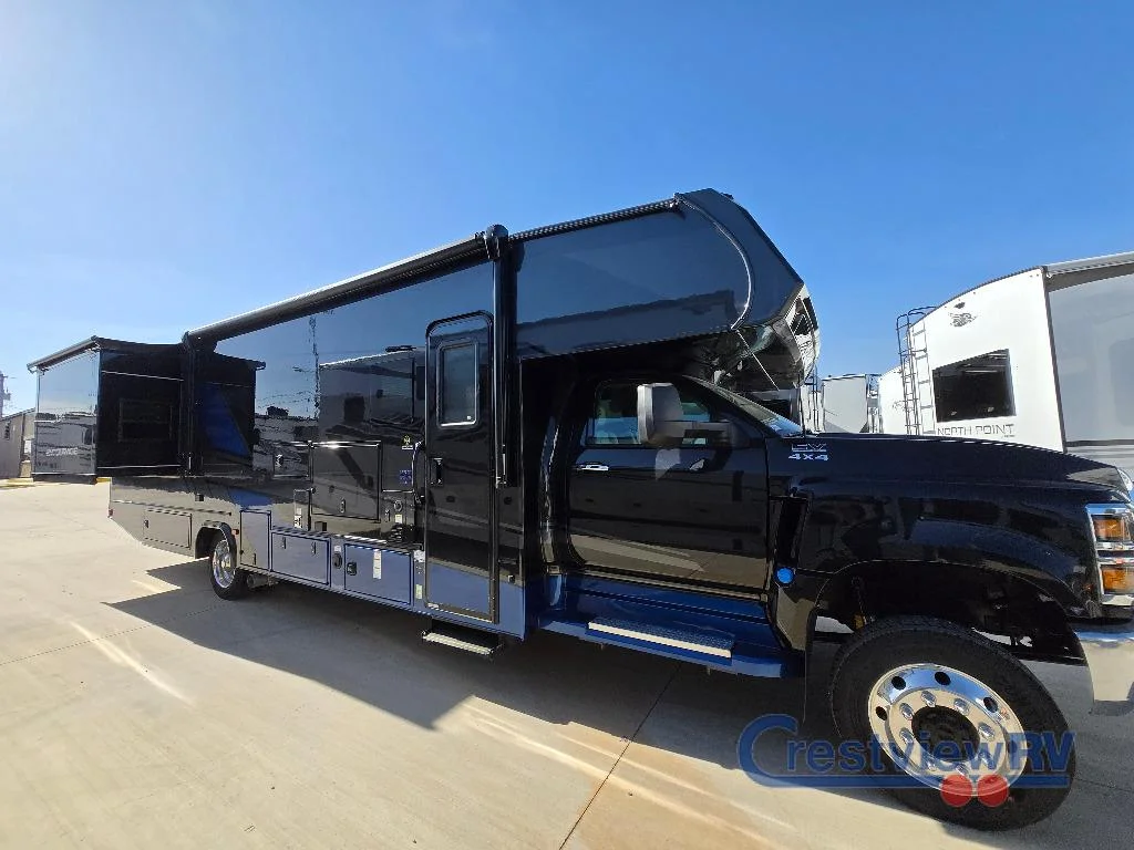 2026 Coachmen Entourage 340BH photo 4