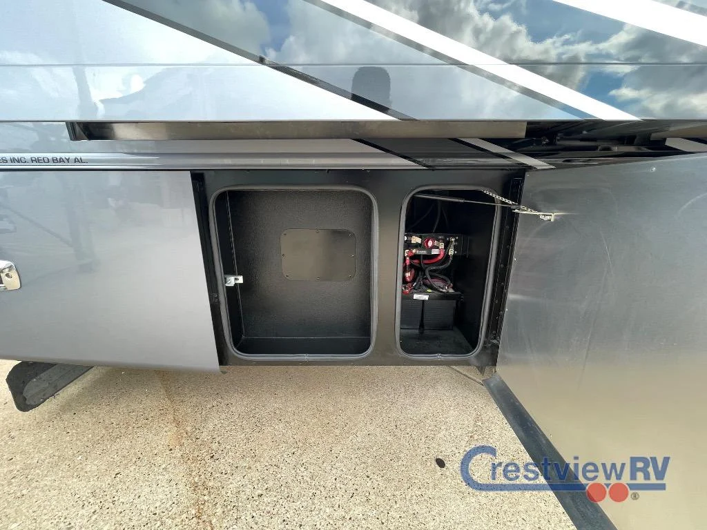 2026 Tiffin Motorhomes Phaeton 40 IH photo 17