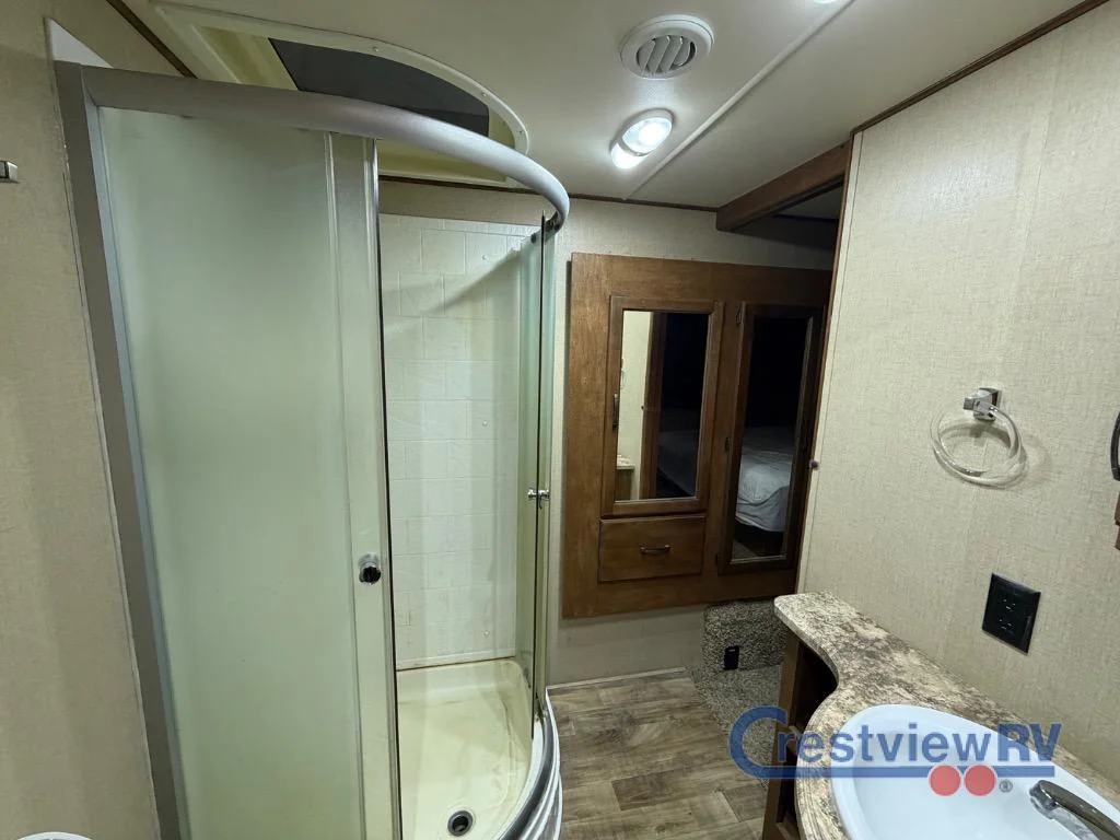 2015 Grand Design Reflection Fifth Wheel photo 21