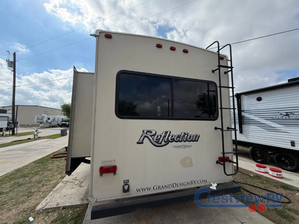 2015 Grand Design Reflection Fifth Wheel photo 9