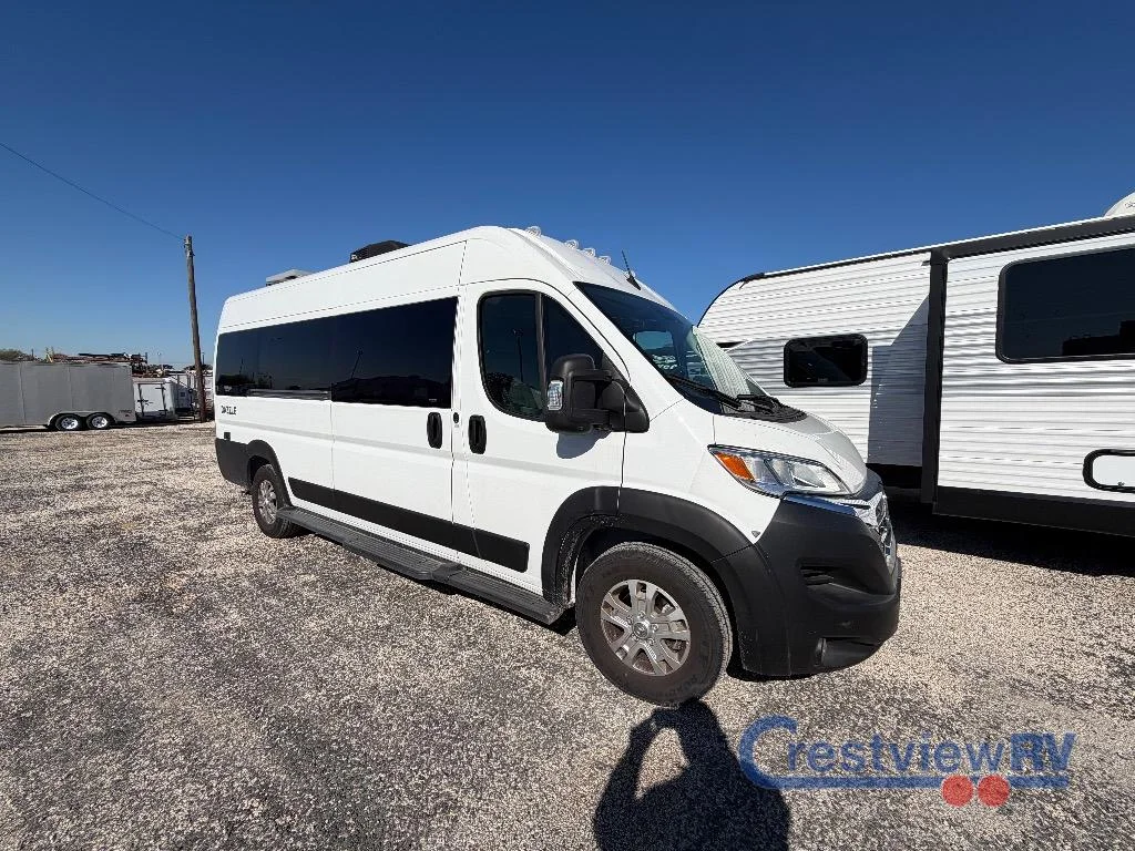 2024 Thor Motor Coach Dazzle 2LB photo 4