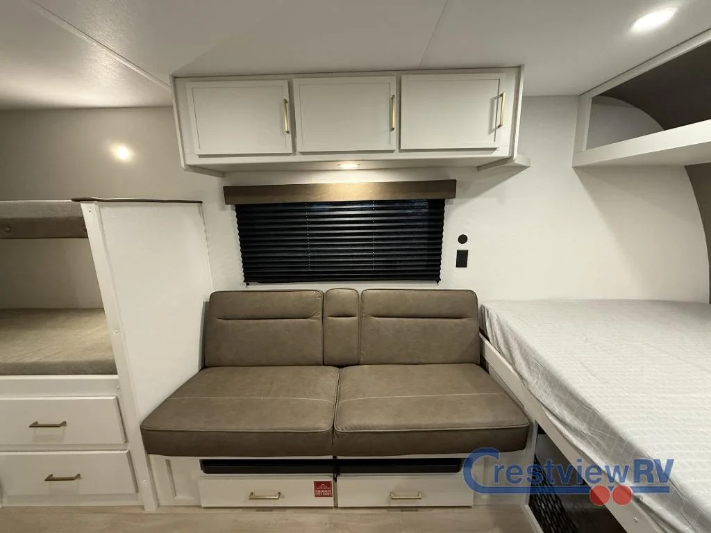 2026 Grand Design Transcend One 151BH photo 12