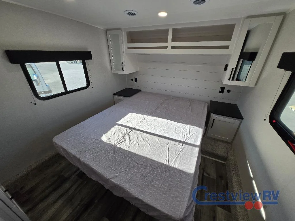 2026 Open Range RV Roamer Light Duty 28DBSS photo 28