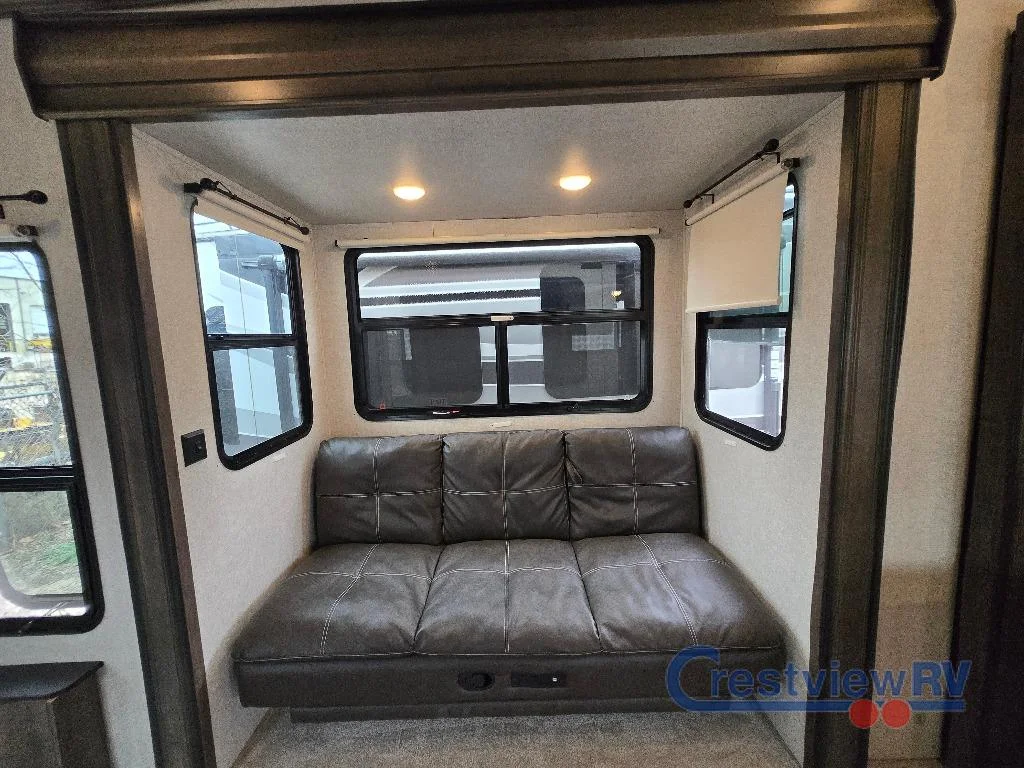2018 Keystone Montana High Country 345RL photo 29