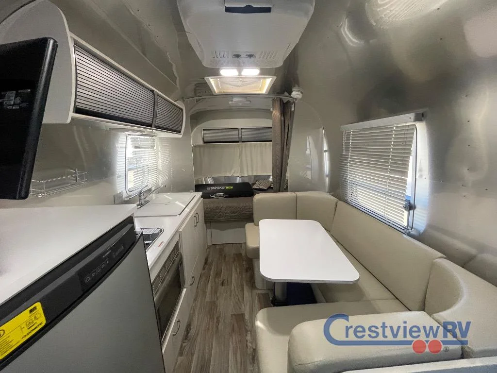 2019 Airstream Sport 22FB photo 12