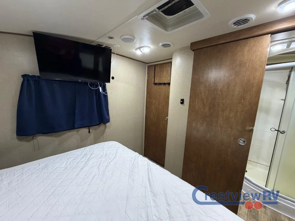 2015 Grand Design Reflection Fifth Wheel photo 28