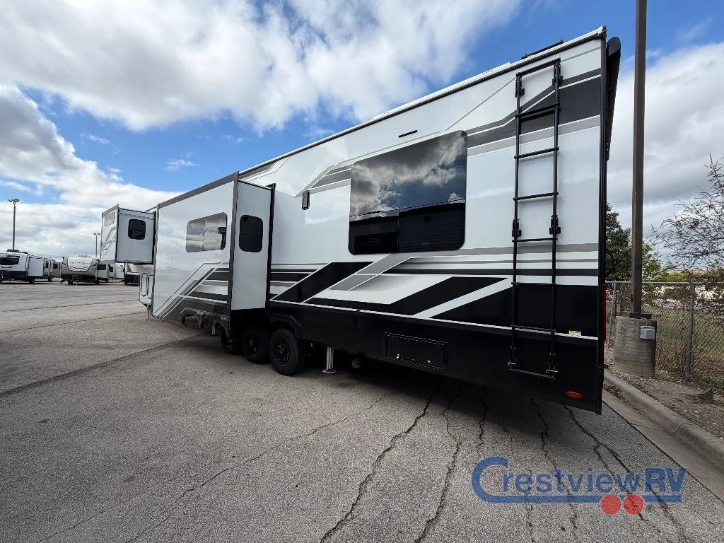 2026 Grand Design Momentum 399M photo 7