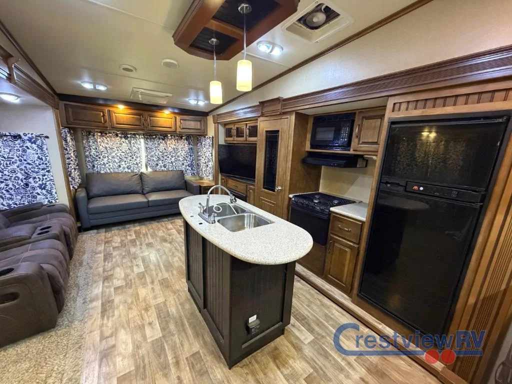 2015 Grand Design Reflection Fifth Wheel photo 19