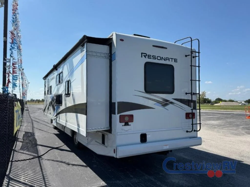 2024 Thor Motor Coach Resonate 32B photo 22