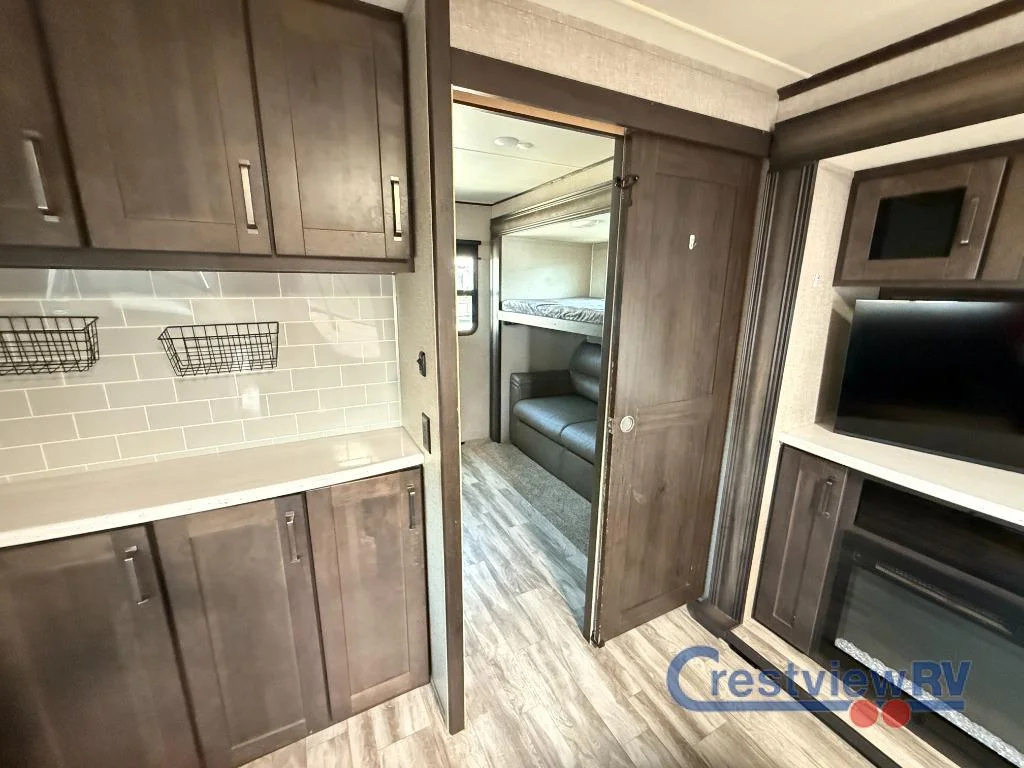 2022 Grand Design Reflection Travel Trailer photo 17