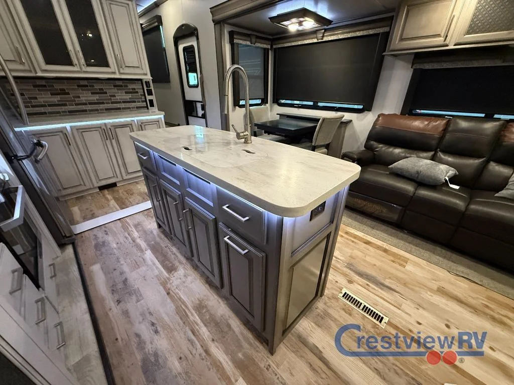 2020 Keystone Montana 3813MS photo 13