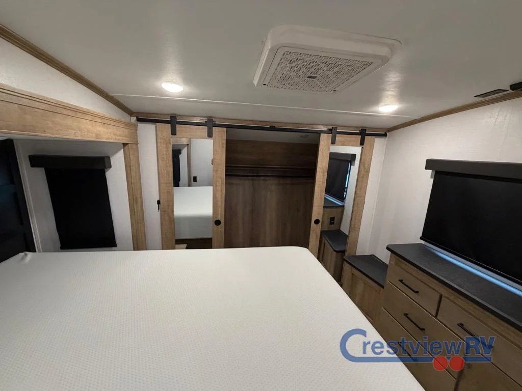 2024 Keystone Arcadia 3260RL photo 27