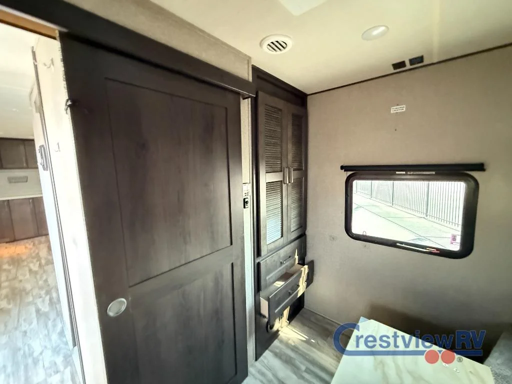 2022 Grand Design Reflection Travel Trailer photo 24