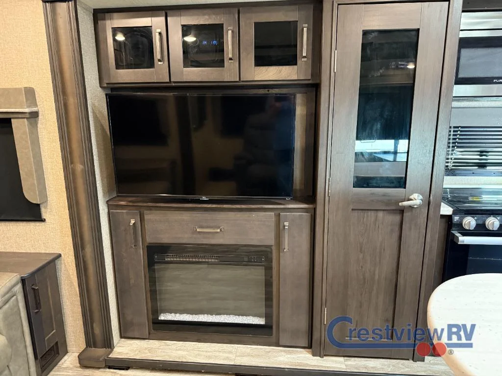 2023 Grand Design Reflection Travel Trailer photo 10