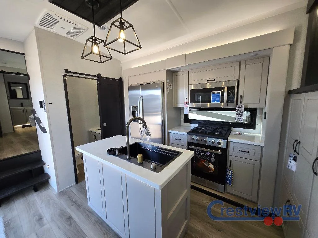 2026 Jayco North Point 382FLRB photo 18