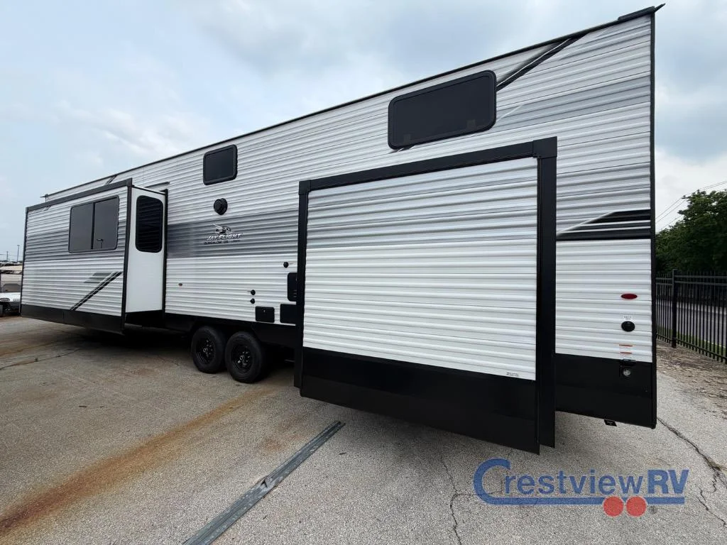2026 Jayco Jay Flight Bungalow 404LOFT DS photo 7