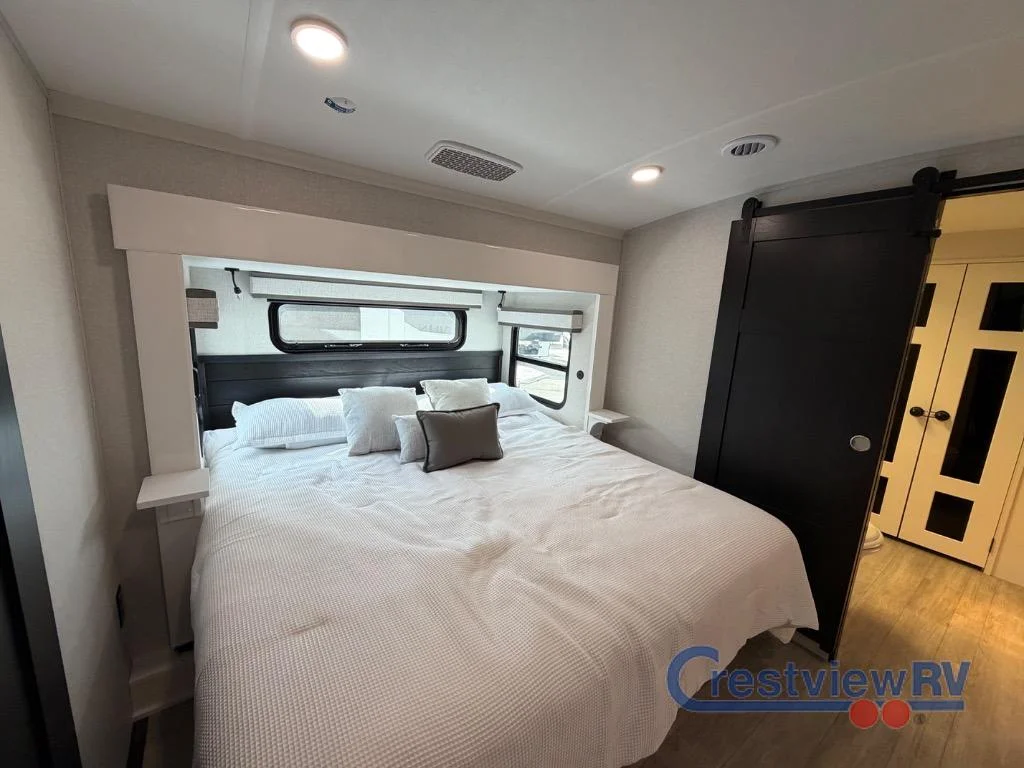 2026 Jayco Pinnacle 36FBTS photo 28