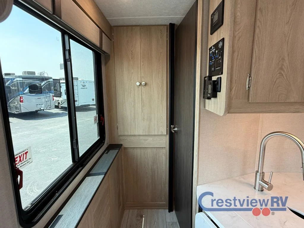 2026 Coachmen Leprechaun 298KB Ford 450 photo 14