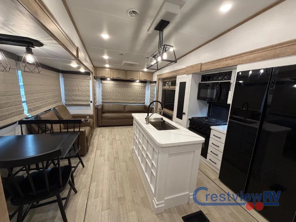 2024 Keystone Arcadia 3260RL photo 13