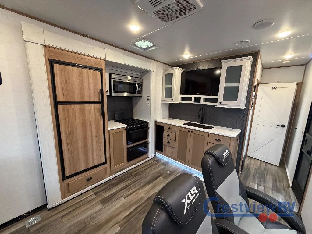 2023 Forest River XLR Hyper Lite 2815 photo 22