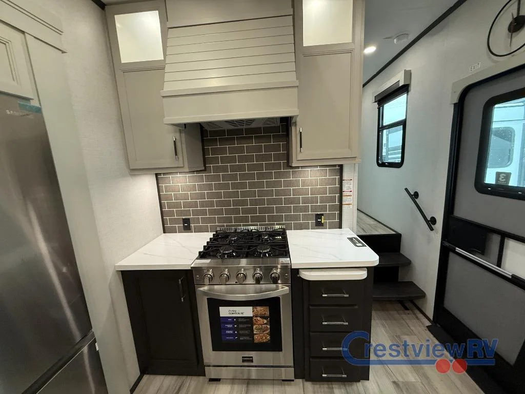 2026 Keystone RV Alpine 3303CK photo 14