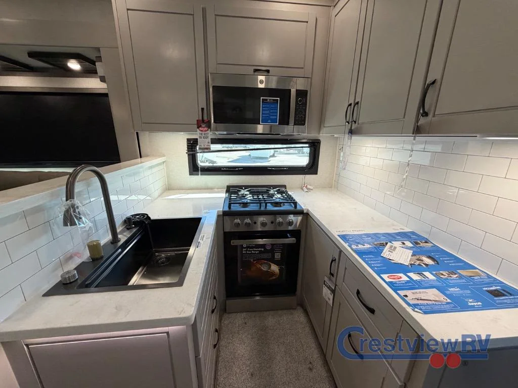 2026 Jayco North Point 395DSDB photo 14