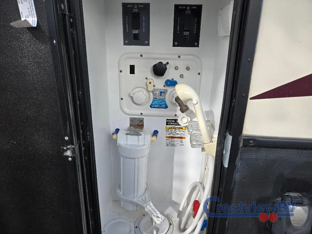 2017 VanLeigh RV Vilano 365RL photo 11
