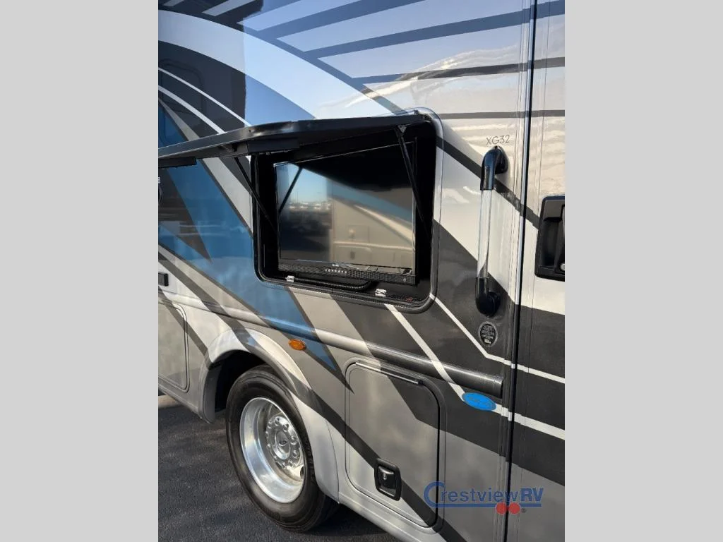 2024 Thor Motor Coach Magnitude XG32 photo 27