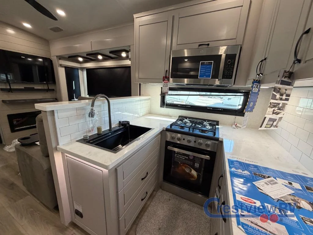 2026 Jayco North Point 395DSDB photo 13