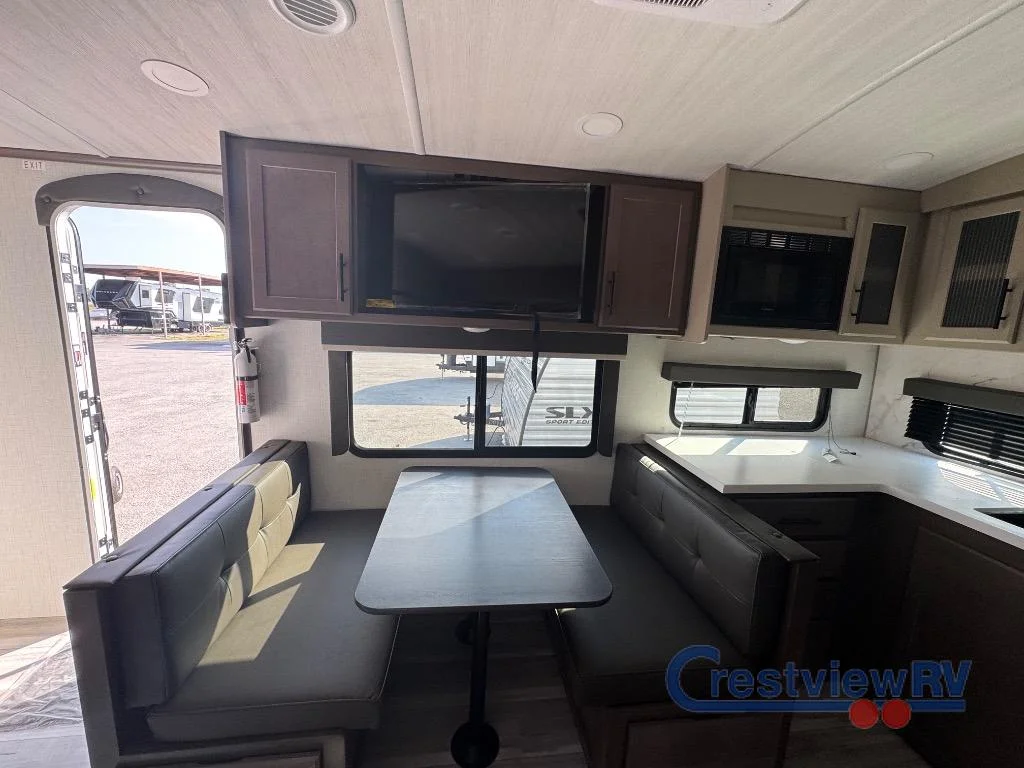 2026 Keystone RV Cougar Half-Ton 25MLE photo 15