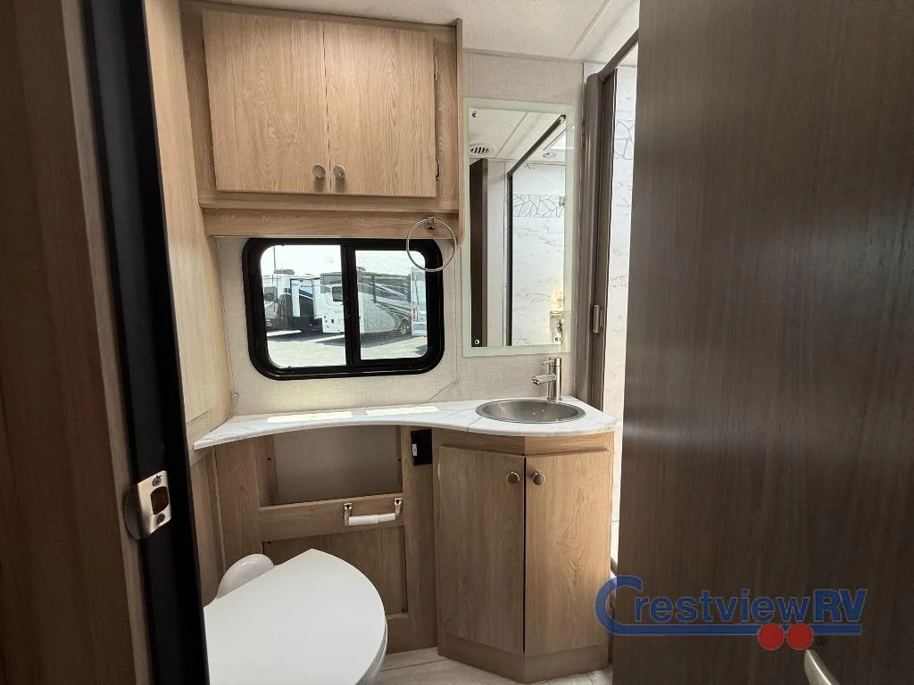 2026 Coachmen Leprechaun 298KB Ford 450 photo 20