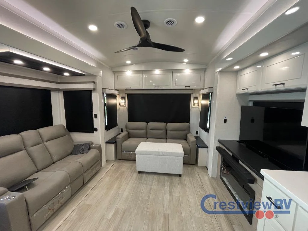 2026 Jayco Pinnacle 38SSWS photo 14