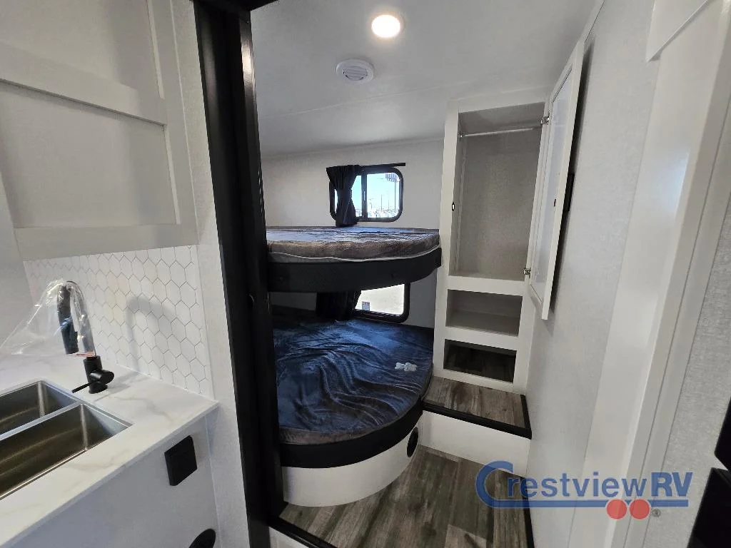 2026 Open Range RV Roamer Light Duty 28DBSS photo 21