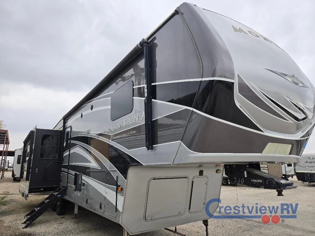 2020 Keystone Montana 3720RL photo 3