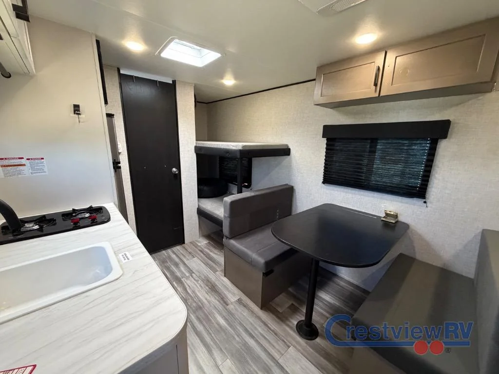 2025 Jayco Jay Feather Air SL 17BHSL photo 9