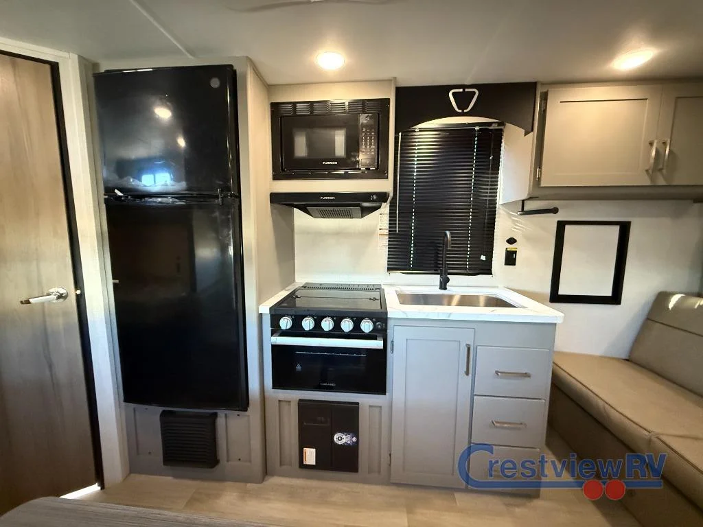 2026 Keystone RV Hideout 230BH photo 14