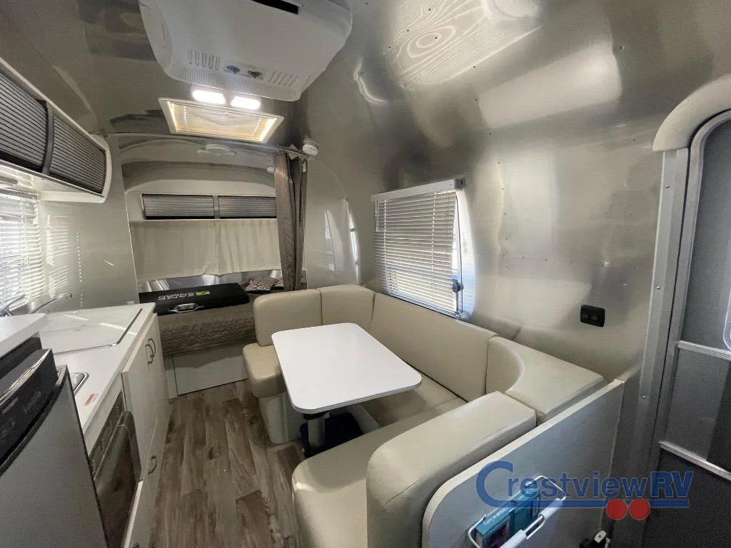 2019 Airstream Sport 22FB photo 13