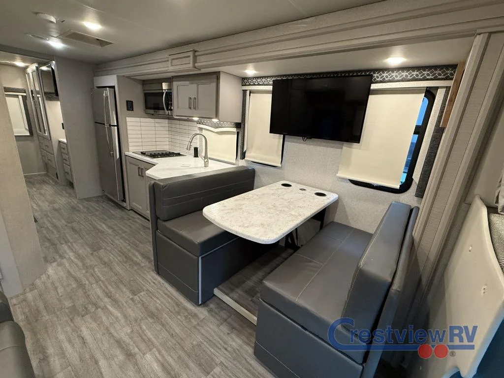 2024 Thor Motor Coach Magnitude XG32 photo 8