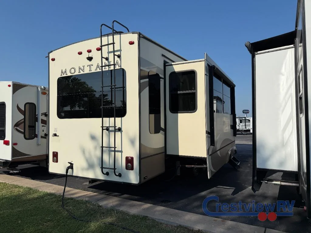 2019 Keystone RV Montana 3120RL photo 25