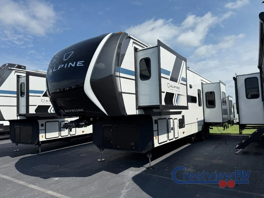 2026 Keystone Alpine Avalanche Edition 380LT photo 4
