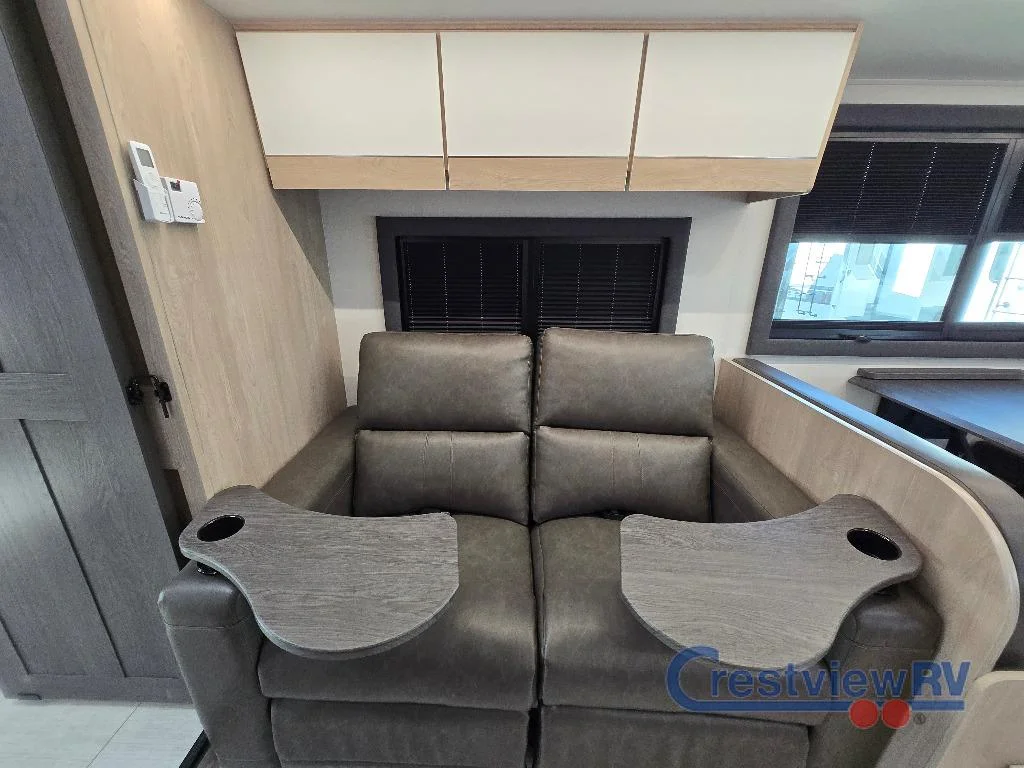 2026 Coachmen Entourage 340BH photo 20