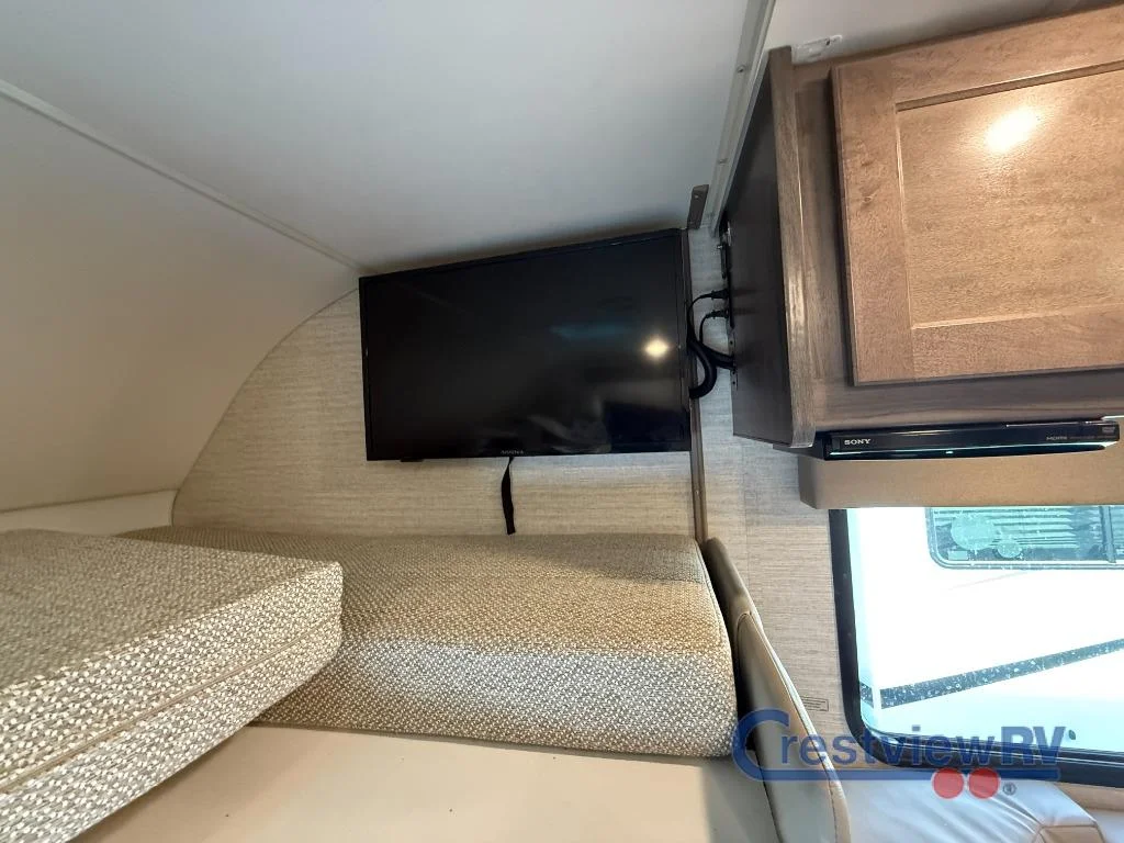 2025 Winnebago Minnie Winnie 26T photo 23